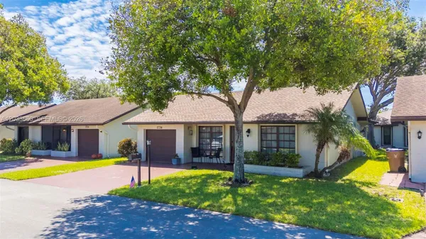 Property Slideshow image 2 of 36 | 1726 sw 20th ter, Deerfield Beach, FL, 33442
