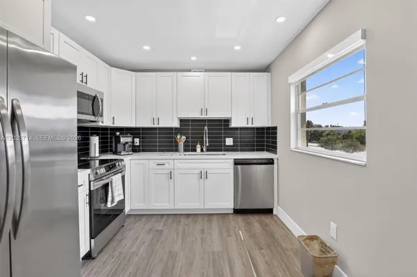 Property Slideshow image 3 of 50 | 151 sw 135th ter 314t, Pembroke Pines, FL, 33027