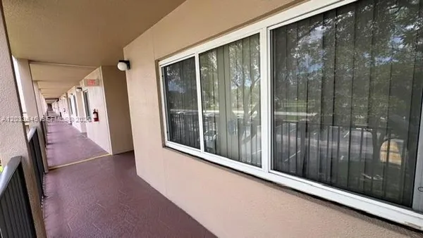 Property Slideshow image 3 of 22 | 1200 sw 137th ave 211e, Pembroke Pines, FL, 33027