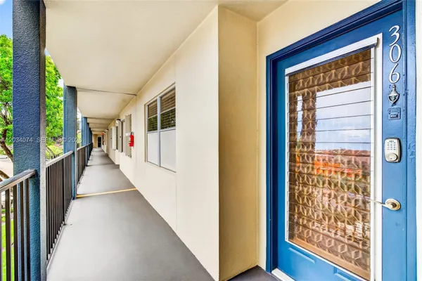 Property Slideshow image 3 of 57 | 700 sw 128th ave 306c, Pembroke Pines, FL, 33027