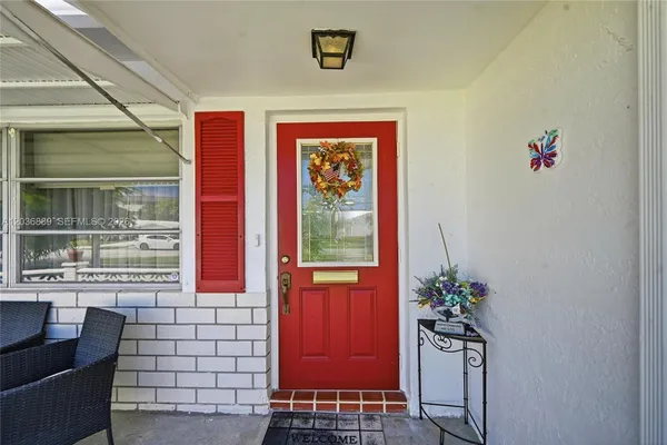 Property Slideshow image 3 of 29 | 1702 sw 22nd st, Boynton Beach, FL, 33426