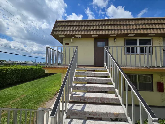Property Slideshow image 3 of 40 | 121 saxony c 121 121, Delray Beach, FL, 33446
