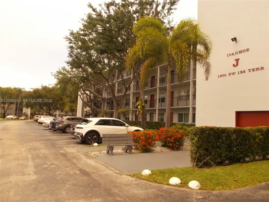 Property Slideshow image 3 of 41 | 1301 sw 135th ter 309j, Pembroke Pines, FL, 33027
