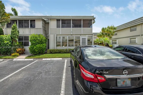 Property Slideshow image 3 of 25 | 712 monaco o 712 712, Delray Beach, FL, 33446