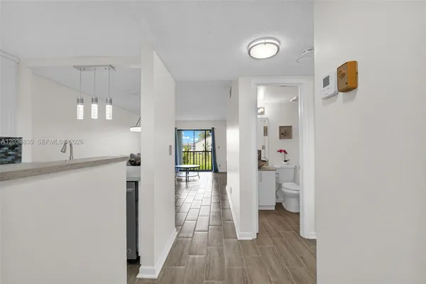 Property Slideshow image 3 of 37 | 7142 golf colony ct 206, Lake Worth, FL, 33467
