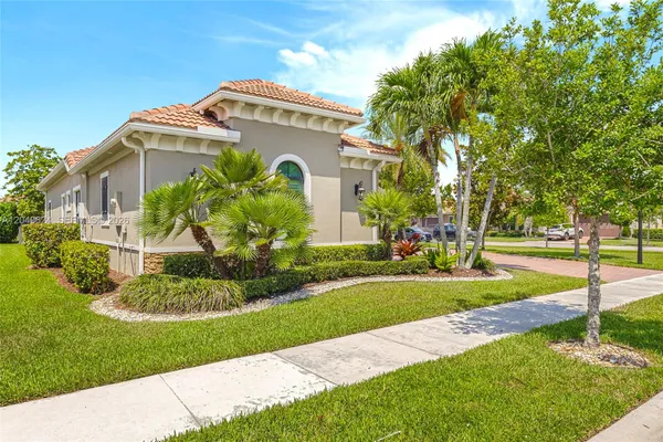 Property Slideshow image 3 of 50 | 11930 palermo rd, Parkland, FL, 33076