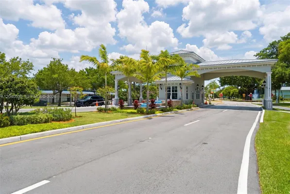 Property Slideshow image 3 of 31 | 4001 ashby c 4001, Deerfield Beach, FL, 33442