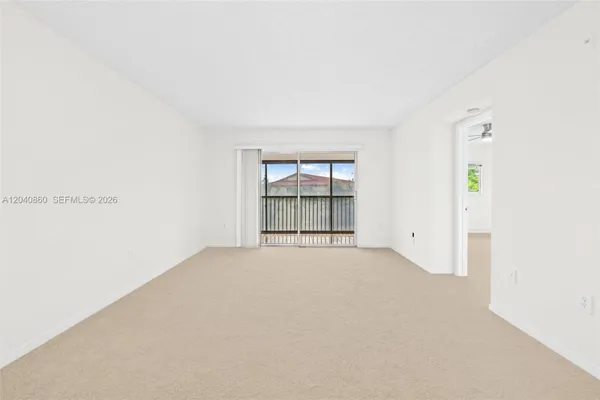Property Slideshow image 3 of 24 | 1501 sw 131st way 405p, Pembroke Pines, FL, 33027