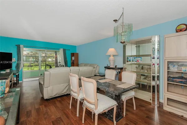Property Slideshow image 2 of 25 | 7200 nw 4th pl 101, Margate, FL, 33063