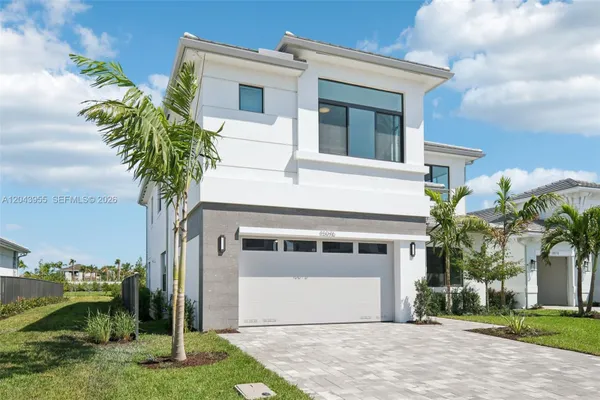 Property Slideshow image 2 of 47 | 13075 feathering way, Palm Beach Gardens, FL, 33412