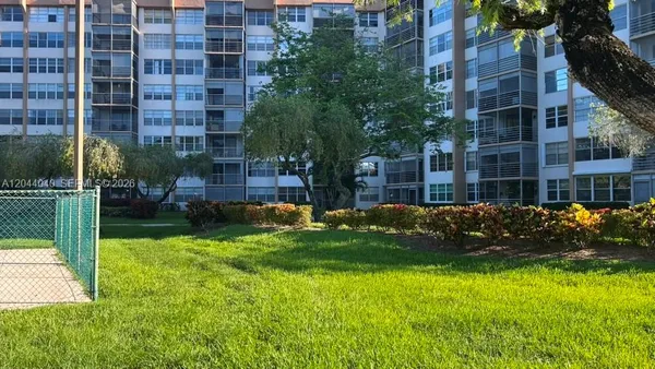 Property Slideshow image 2 of 30 | 1300 saint charles pl 202, Pembroke Pines, FL, 33026