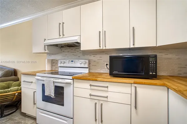 Property Slideshow image 3 of 47 | 173 ellesmere c 173 173, Deerfield Beach, FL, 33442