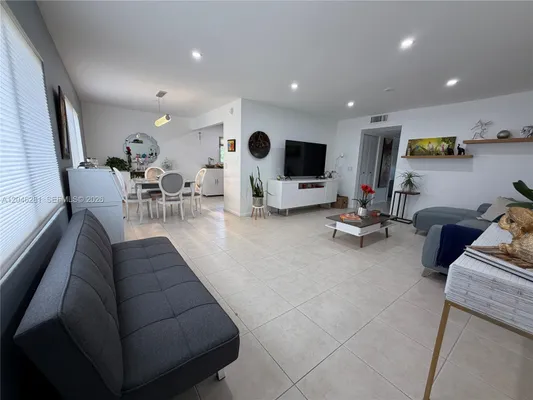 Property Slideshow image 3 of 21 | 13255 sw 7th ct 401d, Pembroke Pines, FL, 33027
