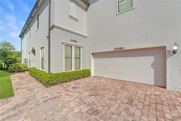 Property Slideshow image 2 of 54 | 21982 canadensis cir 101, Boca Raton, FL, 33428