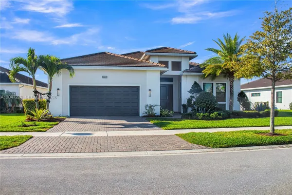 Property Slideshow image 2 of 42 | 15750 longboat key dr drive, Westlake, FL, 33470