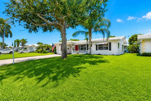 Property Slideshow image 3 of 36 | 220 s golf blvd, Pompano Beach, FL, 33064