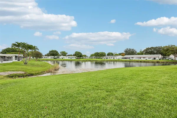 Property Slideshow image 3 of 36 | 8855 nw 10th pl, Plantation, FL, 33322
