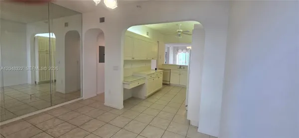Property Slideshow image 3 of 20 | 7775 southampton ter 305, Tamarac, FL, 33321