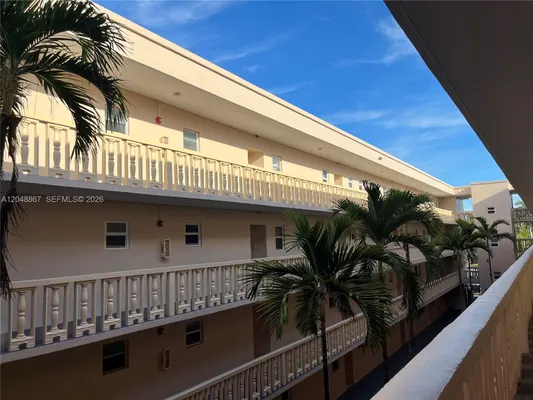 Property Slideshow image 2 of 3 | 410 se 2nd st 408, Hallandale Beach, FL, 33009