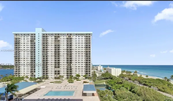 Property Slideshow image 2 of 40 | 1201 s ocean dr 410s, Hollywood, FL, 33019