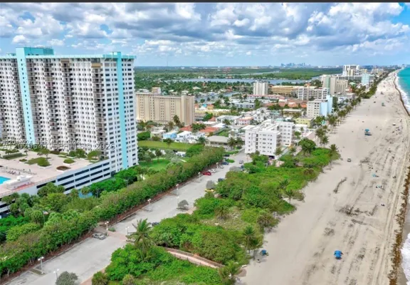 Property Slideshow image 3 of 40 | 1201 s ocean dr 410s, Hollywood, FL, 33019