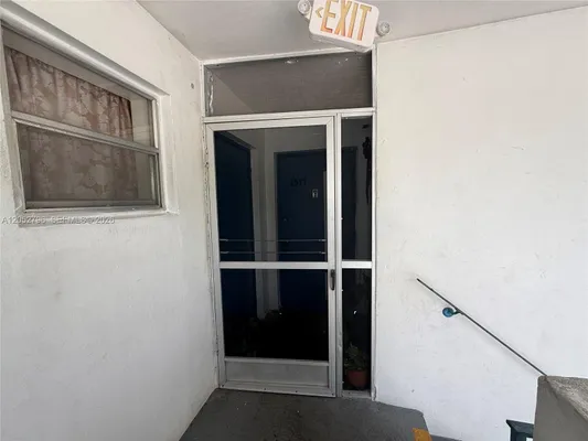Property Slideshow image 2 of 11 | 19051 ne 2nd ave 1517, Miami, FL, 33179
