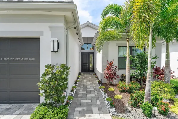 Property Slideshow image 3 of 49 | 9801 spruce woods dr, Boynton Beach, FL, 33473