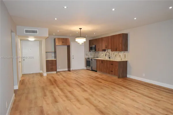 Property Slideshow image 2 of 22 | 2291 nw 48th ter 214, Lauderhill, FL, 33313