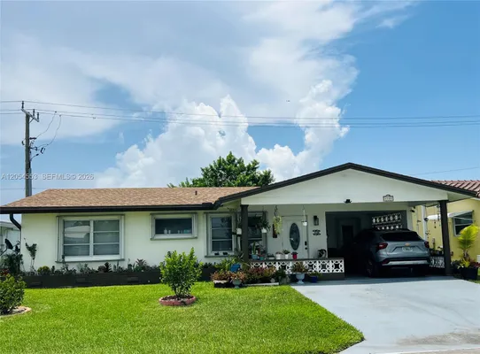 Property Slideshow image 2 of 32 | 4108 nw 47th ct, Tamarac, FL, 33319