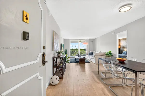Property Slideshow image 2 of 55 | 900 saint charles pl 621, Pembroke Pines, FL, 33026