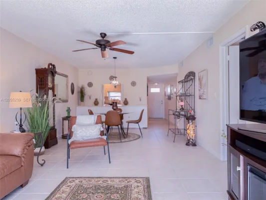 Property Slideshow image 3 of 19 | 9420 s hollybrook lake dr 108, Pembroke Pines, FL, 33025