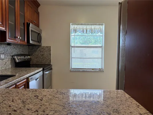 Property Slideshow image 2 of 19 | 7305 nw 4th pl 201, Margate, FL, 33063