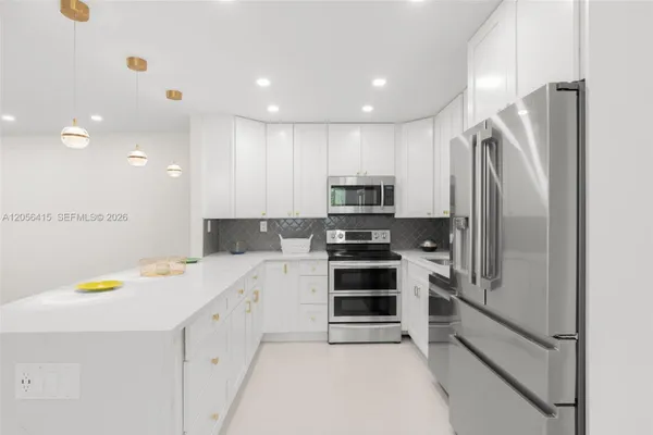 Property Slideshow image 3 of 34 | 631 n saxony n n, Delray Beach, FL, 33446
