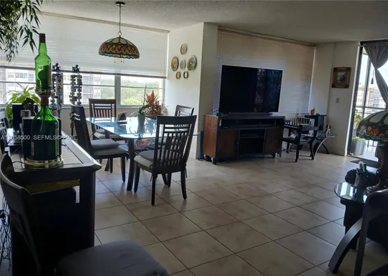 Property Slideshow image 3 of 18 | 1100 saint charles pl 712, Pembroke Pines, FL, 33026