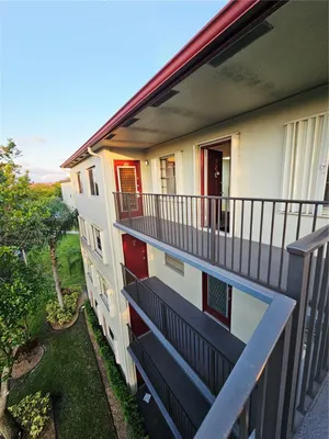 Property Slideshow image 2 of 25 | 13250 sw 7th ct 402l, Pembroke Pines, FL, 33027