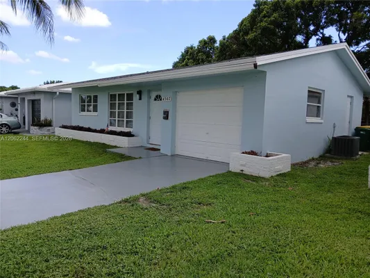 Property Slideshow image 2 of 24 | 4502 nw 46 st, Tamarac, FL, 33319