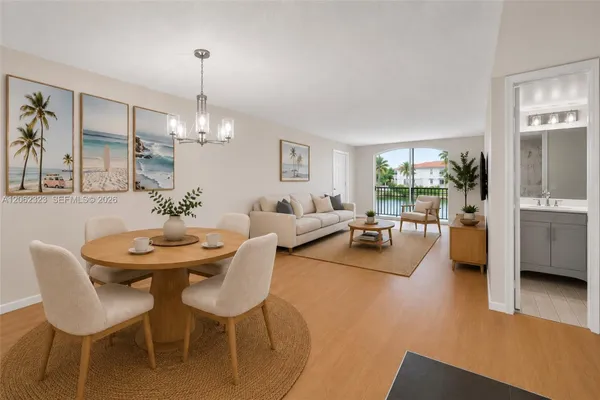 Property Slideshow image 3 of 36 | 800 s hollybrook dr 205, Pembroke Pines, FL, 33025