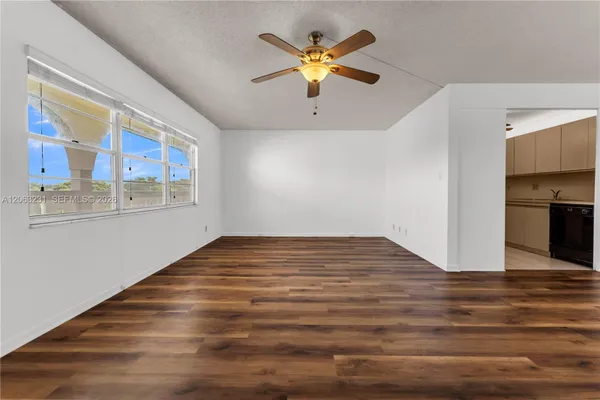 Property Slideshow image 3 of 22 | 3405 bimini ln g4, Coconut Creek, FL, 33066