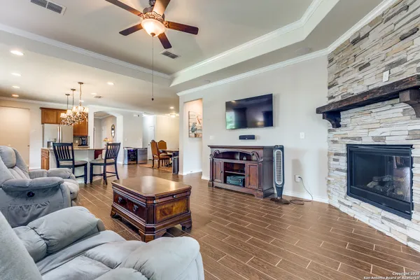 Property Slideshow image 3 of 25 | 3614 denison dm, San Antonio, TX, 78253
