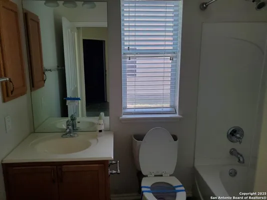 Property Slideshow image 3 of 15 | 12610 cascade hls, San Antonio, TX, 78253