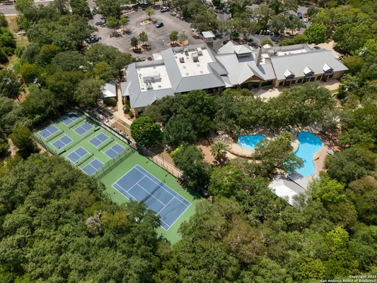 Property Slideshow image 2 of 21 | 12755 cascade hls, San Antonio, TX, 78253