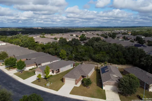 Property Slideshow image 2 of 37 | 13009 cache crk, San Antonio, TX, 78253