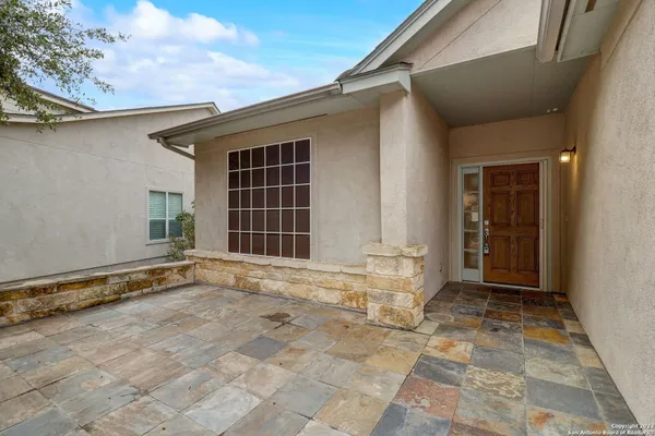 Property Slideshow image 2 of 10 | 12303 cascade hls, Sanantonio, TX, 78253