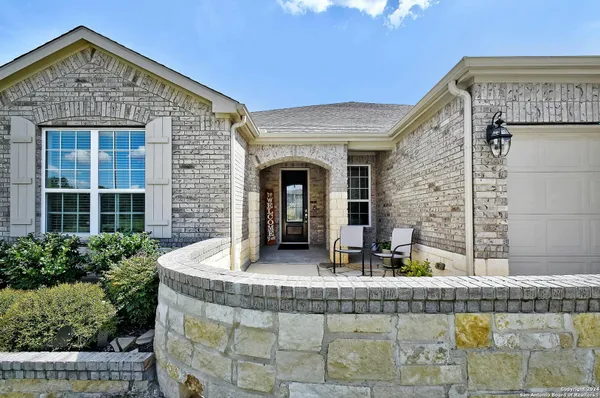 Property Slideshow image 2 of 40 | 12808 tower brg, San Antonio, TX, 78253