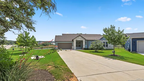 Property Slideshow image 3 of 45 | 344 dancing oak ln, San Marcos, TX, 78666