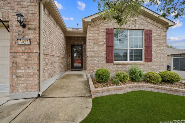Property Slideshow image 3 of 36 | 3927 deep river, San Antonio, TX, 78253