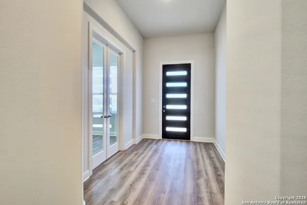 Property Slideshow image 2 of 22 | 2072 stephanie ave, New Braunfels, TX, 78132