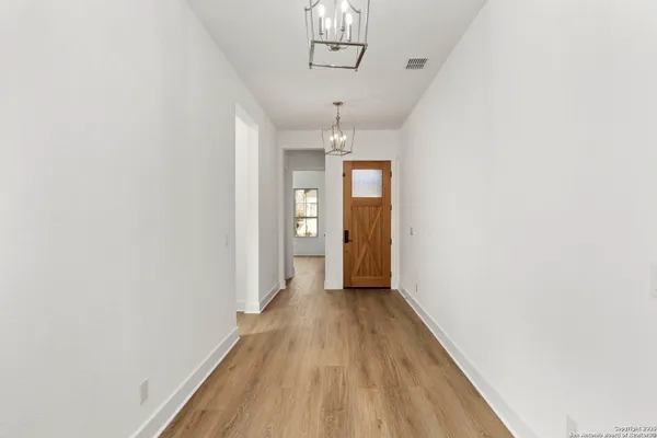 Property Slideshow image 2 of 43 | 125 sentido, Boerne, TX, 78006