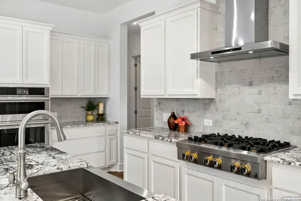Property Slideshow image 2 of 10 | 125 sentido, Boerne, TX, 78006