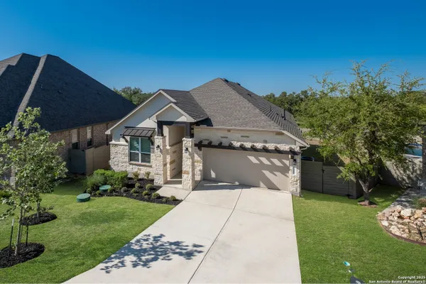 Property Slideshow image 3 of 31 | 593 tobacco pass, New Braunfels, TX, 78132